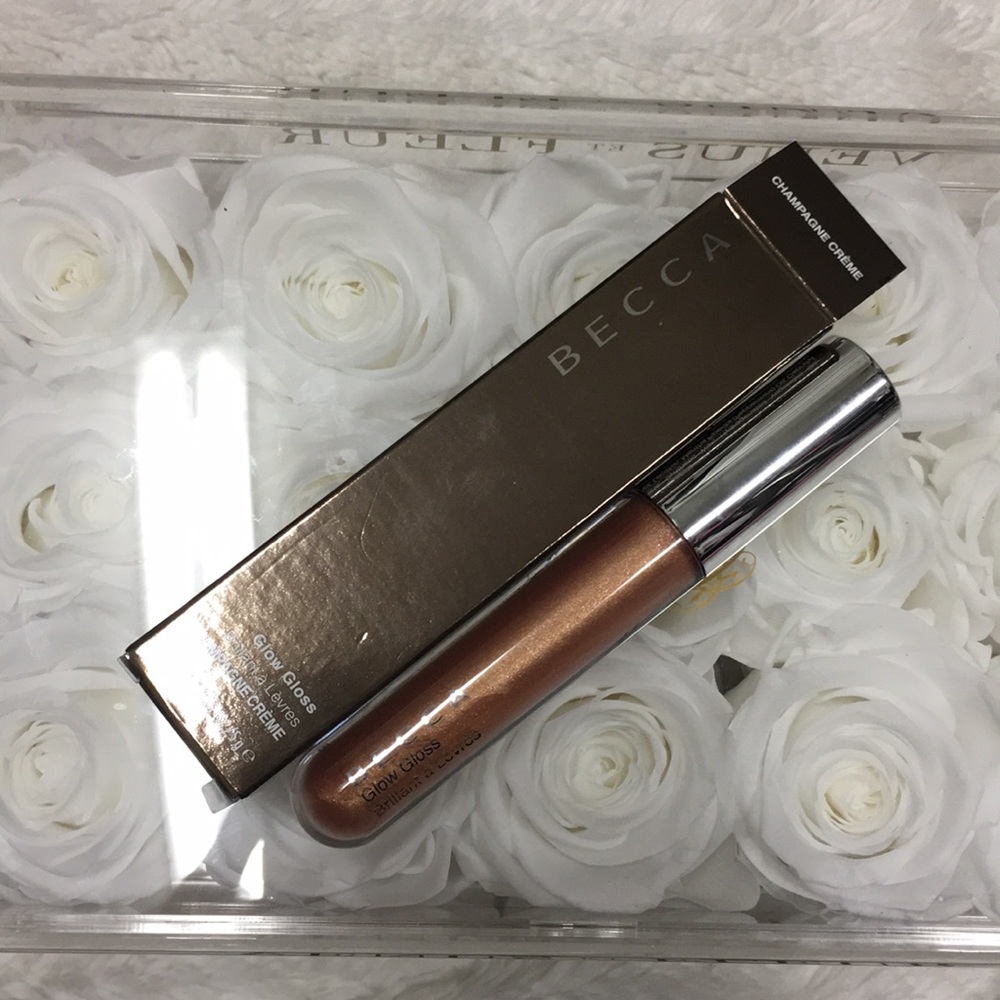 NEW Becca glow gloss in champagne creme